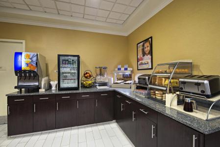 Holiday Inn Express & Suites Boston -, an IHG - 15