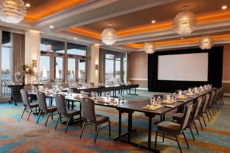 Paradise Point Resort & Spa - 26