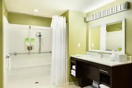Home2 Suites By Hilton West - 60