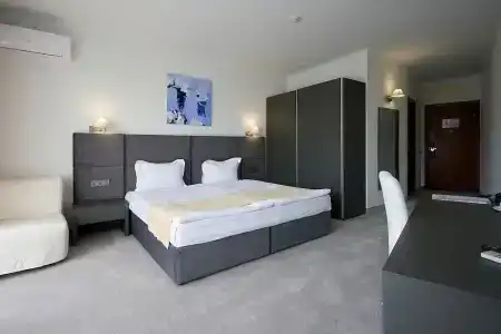 Central - 47