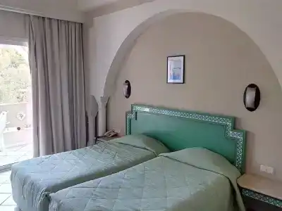 Shell Beach & Spa - 55