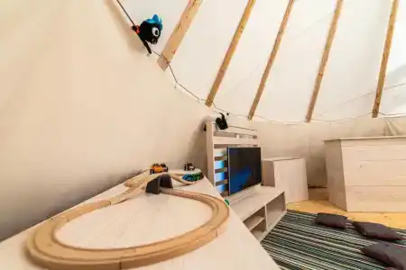 Arena One 99 Glamping - 13