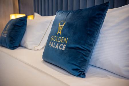 Golden Palace - 46