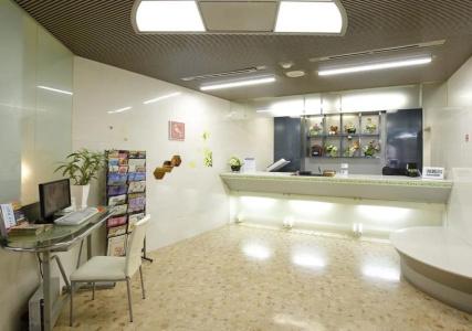 Grampus Inn Osaka - 9