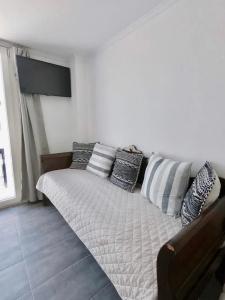 Anny Studios Perissa Beach - 40