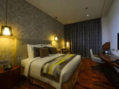 The Avenue - 58