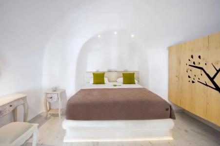 Hyperion Oia Suites - 4
