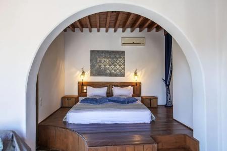 Saint Artemios and Oriental Suites - 52