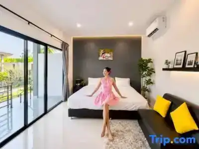 HillSide Boutique - 58
