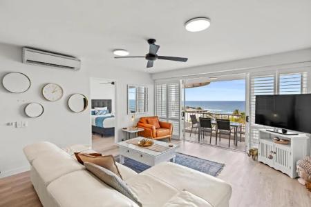 La Mer Sunshine Beachfront - 49