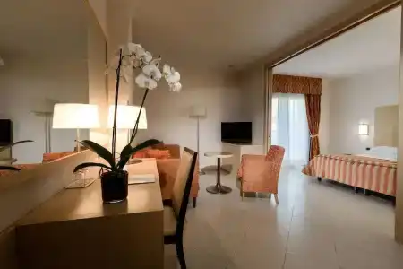 Continental Wellness & Spa - 122