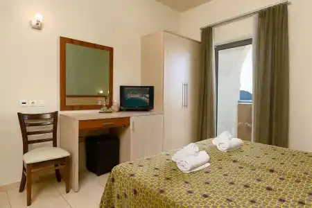 Alianthos Beach - 3