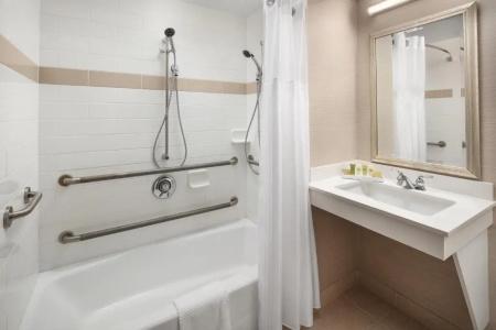 Hilton Boston Logan Airport - 83