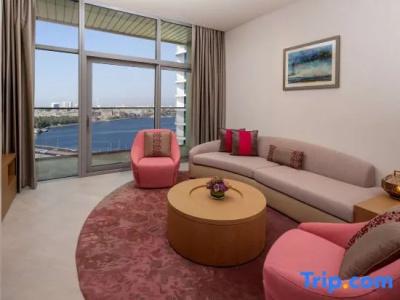 Hilton Creek & Residences - 39
