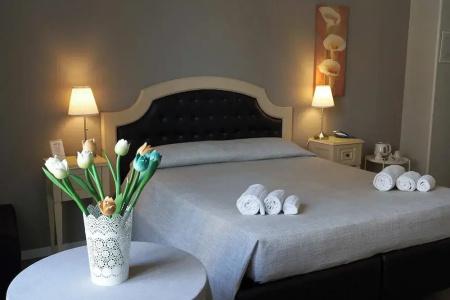 La Collegiata Guest House - 35
