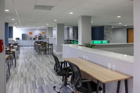 Quality Inn - 20