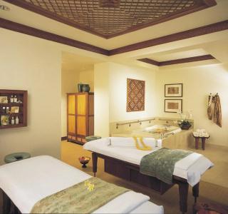 Hilton Grand Vacations Club at Hilton Hawaiian Village - 4