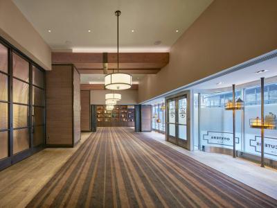 Loews - 33