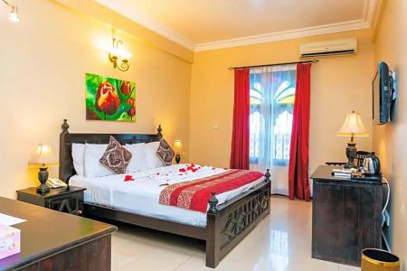 Golden Tulip Stone Town Boutique - 75
