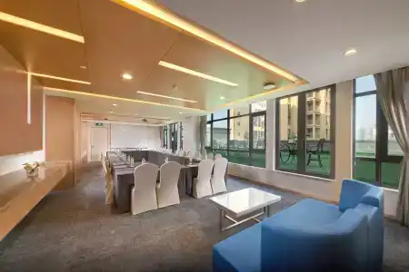 Holiday Inn Express Chengdu Huanhuaxi, An Ihg - 1