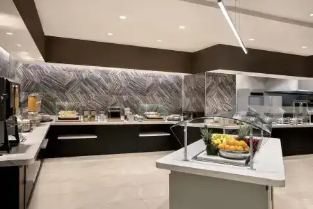Embassy Suites Orlando - Airport - 12