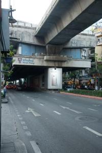 Arize Sukhumvit - 24