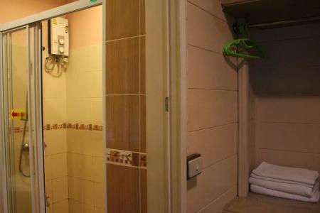 Samsen Sam Place - 116