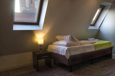 Artus - Old Town - 41