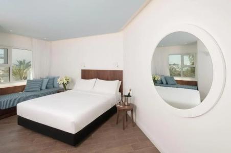 U Coral Beach Club - 77