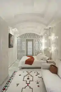 Riad Goloboy - 39