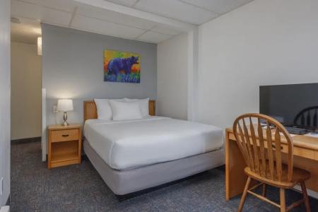 Golden North Inn - 61