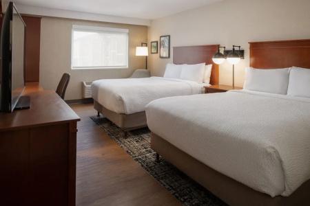 Four Points by Sheraton & Conference Center - 31