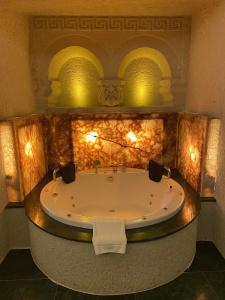 Abu Hayat Cave Suites - 88