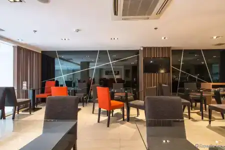 The Luxe - 42