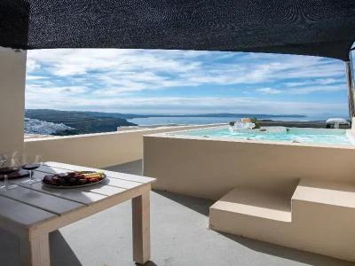 Caldera Cliff Illusion - 158
