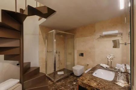 Donati Luxury Tower Suites - 246