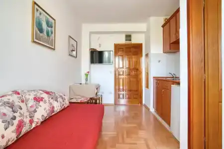 Elena - 200