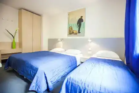 Münchner Hof - 75