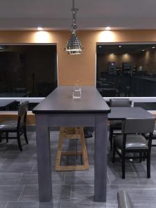 Quality Inn - 24