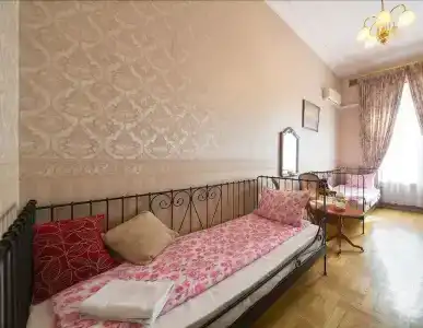 Версаль на Тверской - 1
