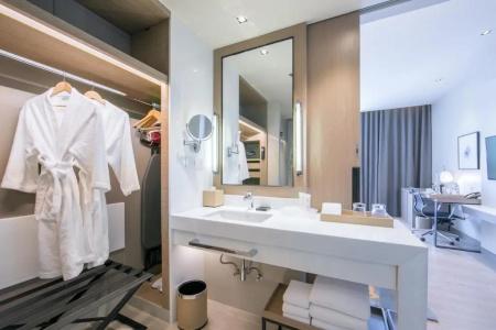Holiday Inn & Suites Rayong City Centre, An Ihg - 51