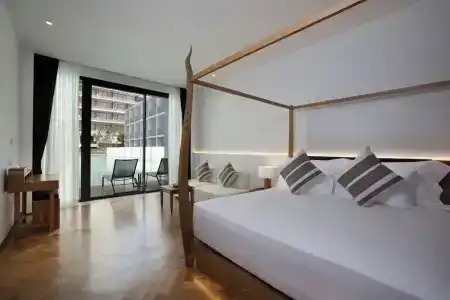 SeaCono Patong Beach Front - 37