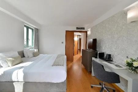 Athenaeum Eridanus Luxury - 110