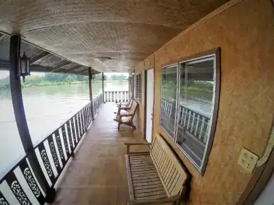 T & T Hostel Kanchanaburi - 22