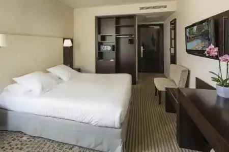 Best Western Plus hôTel De l'Arbois - 69
