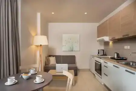 Trianon Luxury  & Suites - 18