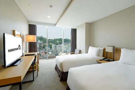 Best Western Harbor Park - 56
