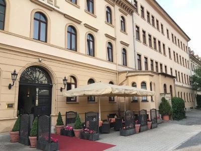 Bayerischer Hof Dresden - 23