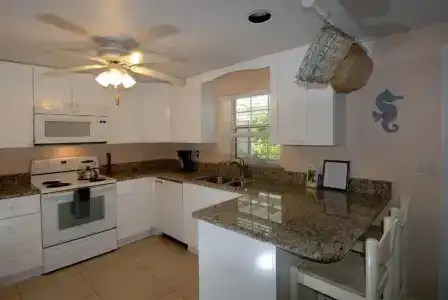 Seahorse Cottages - Adults Only - 10