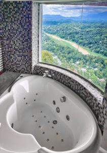 Mount Blue Kandy - 93